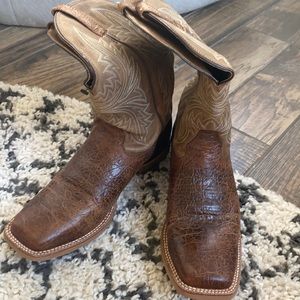 Men’s square toed cowboy boots
